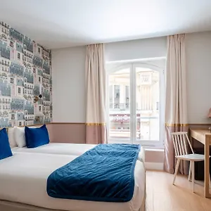 3* מלון Acadia - Astotel
